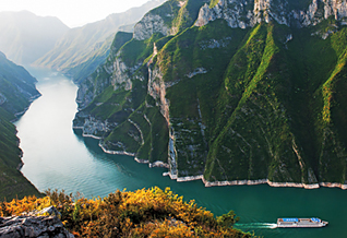 Spectacular Yangtze Gorges